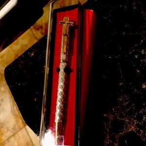 Beautiful unique pen with a cross